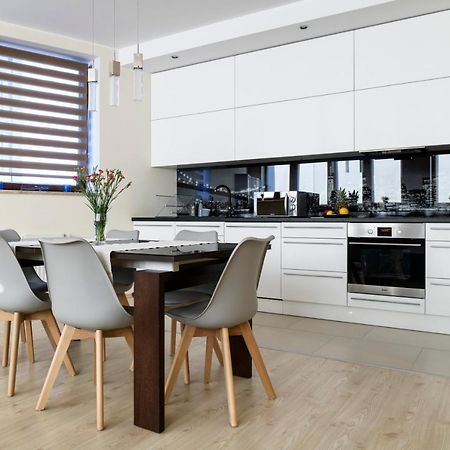 Ajk Apartament W Sea Towers غدينيا المظهر الخارجي الصورة